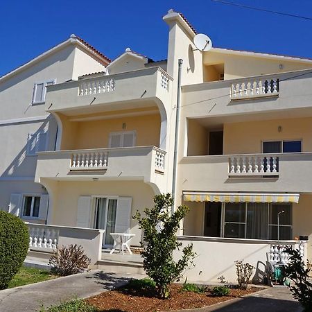 Apartments Sandra Сукошан Екстер'єр фото