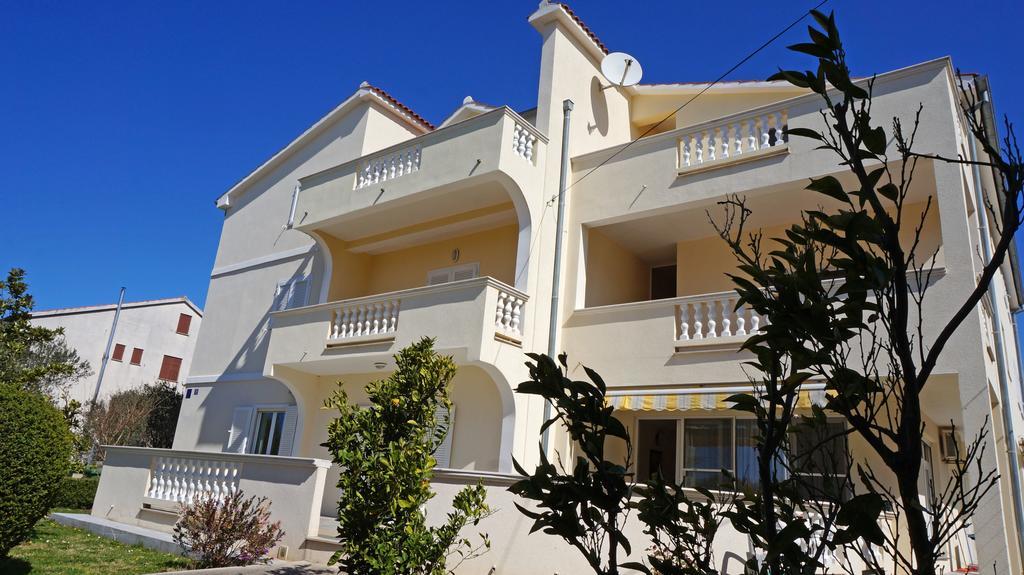 Apartments Sandra Сукошан Екстер'єр фото